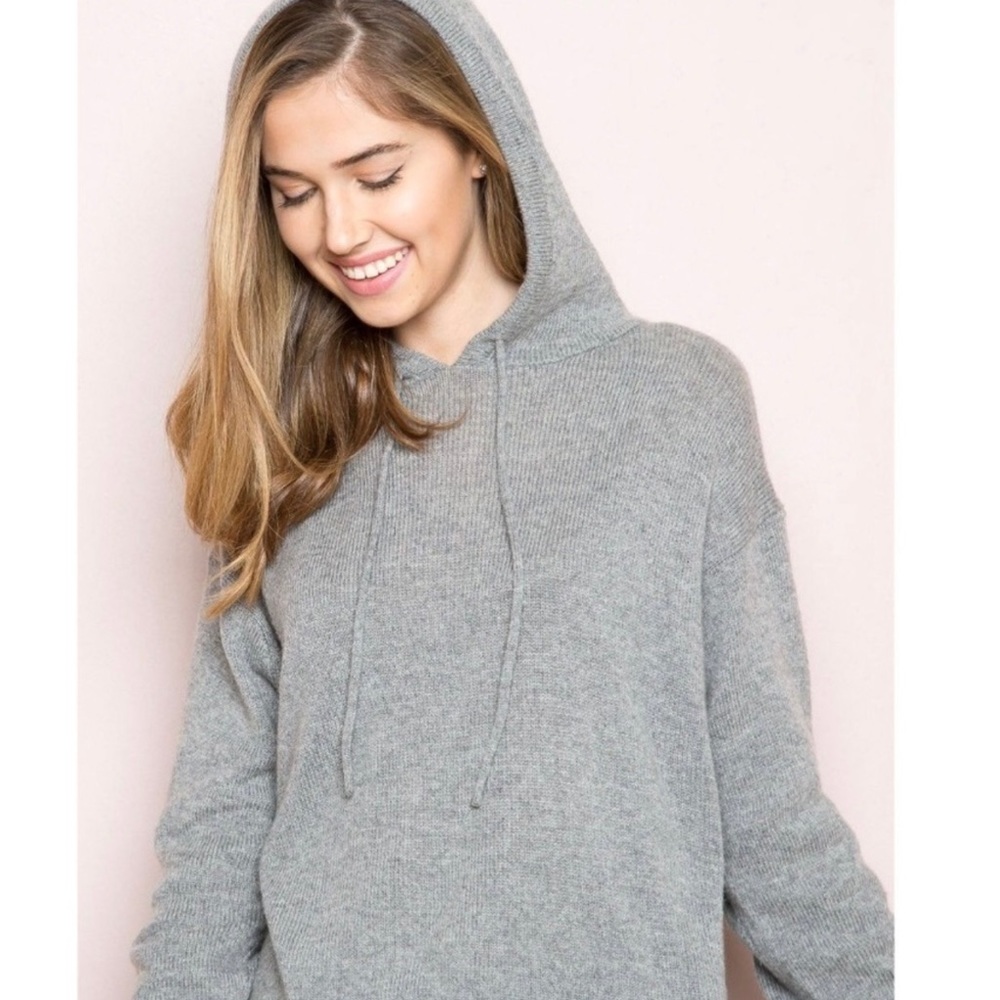 Brandy Melville Hoodie Sweater